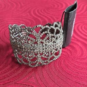 Elegant Dark Silver Rhinestone Bracelet